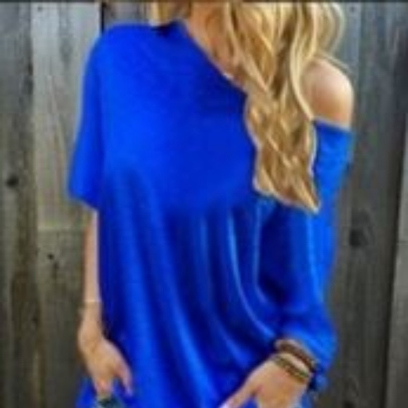 Tops - One shoulder over sized tee